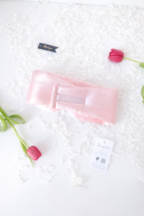 Justerbar ögonmask i mullbärssilke 6A rosa