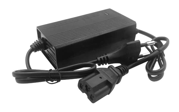 BATTERILADDARE FÖR SPRUTAN