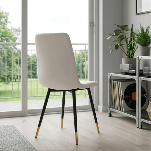 Livio beige fløjlsstol