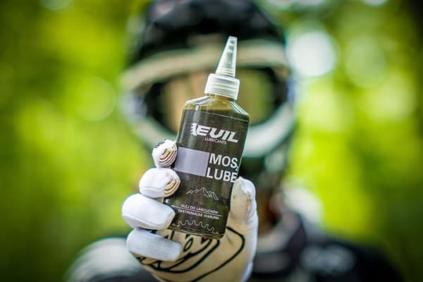 EVIL MoS2 -kettenschmierstoff 100 ml molybdeenidisulfidilla