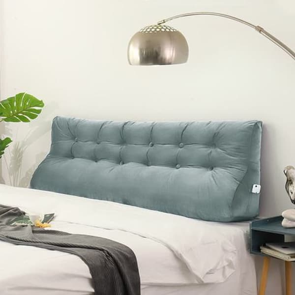 Harmaa samettityyny Harmaa samettityyny 140 cm