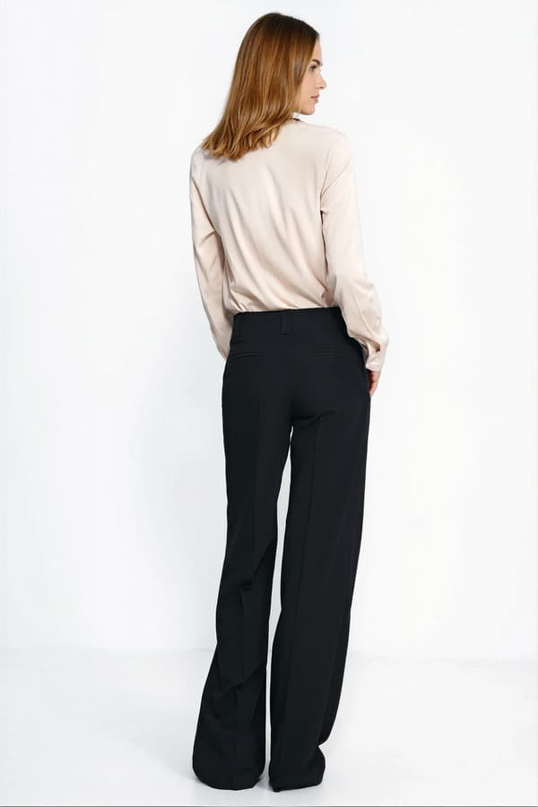 Svarta vida byxor 38