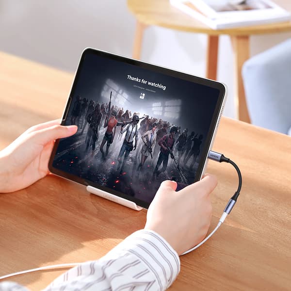 Hovedtelefonadapter mini-jack 3,5 mm (hun) - USB-C (han) 10 cm - grå
