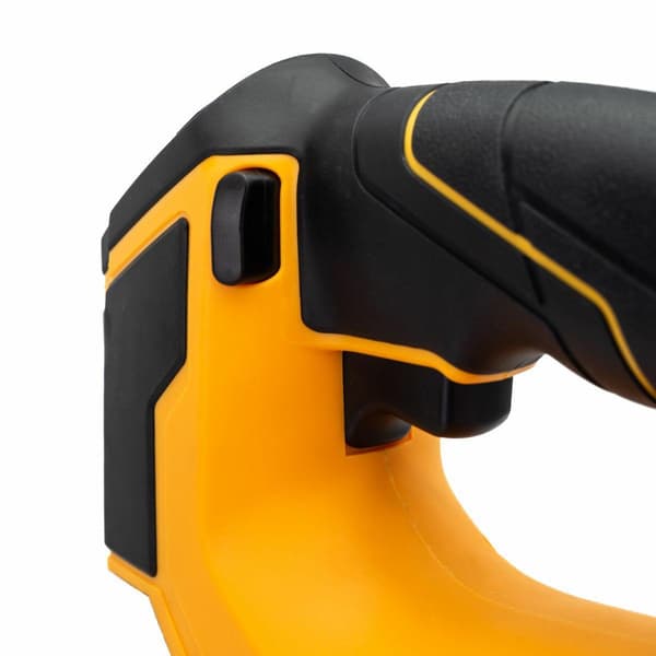 Batteridriven sticksåg 18V 2Ah + väska
