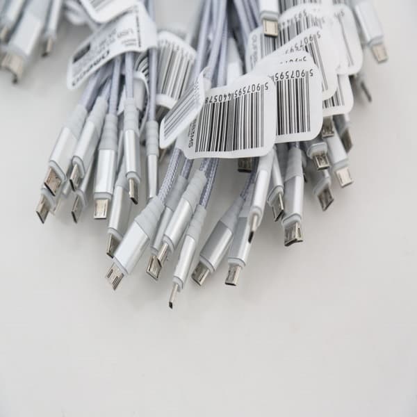 OMEGA MICRO USB TILL USB FLÄTAD TYGKABEL 2A 1M POLYBAG SILVER [44057]