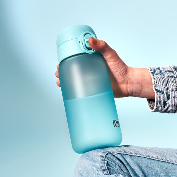 ION8 BPA-vapaa I8RF350SBLU2 Sonic Blue -pullo