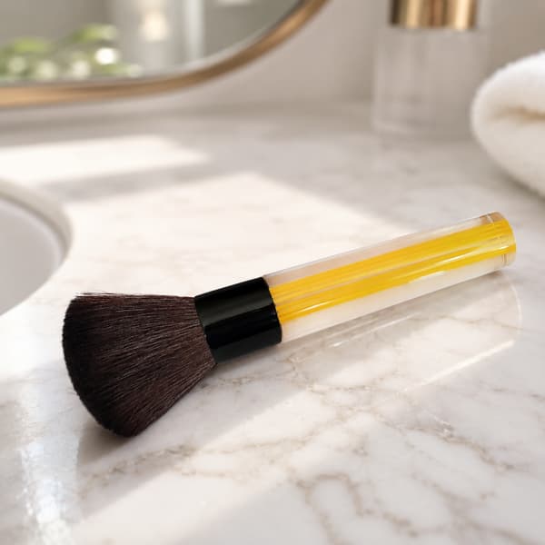 Makeupbørste til blush, bronzer, løs pudder og mineralfoundation