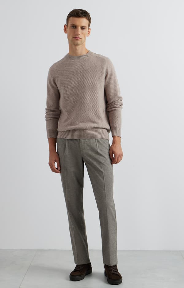 Mikromønstret sweater med rund hals M