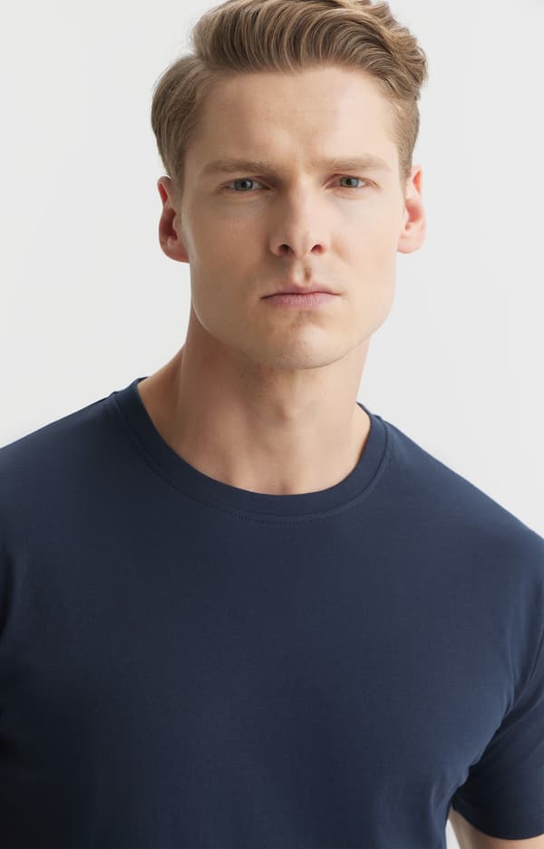 Ensfarvet t-shirt M
