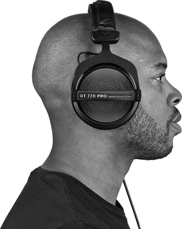Beyerdynamic DT 770 Pro 250 Ohm Hörlurar Svarta (235251)