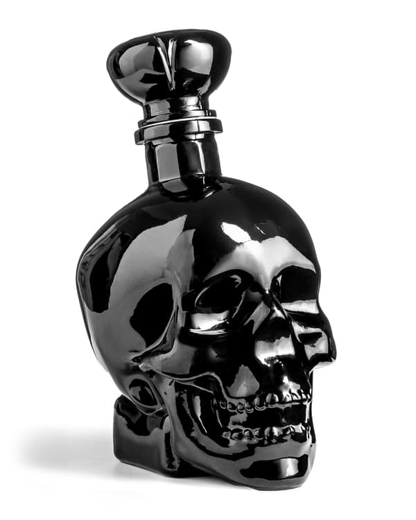 BLACK SKULL -karahvi 750 ml