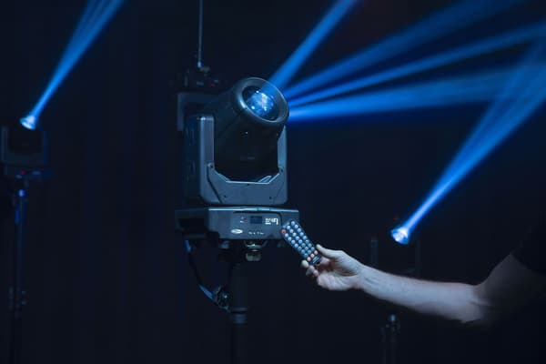 Showtec Shark Beam One - Beam Moving Head