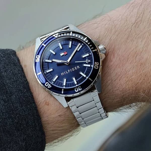 Herrklocka TOMMY HILFIGER Logan 1792012 (zf106b)