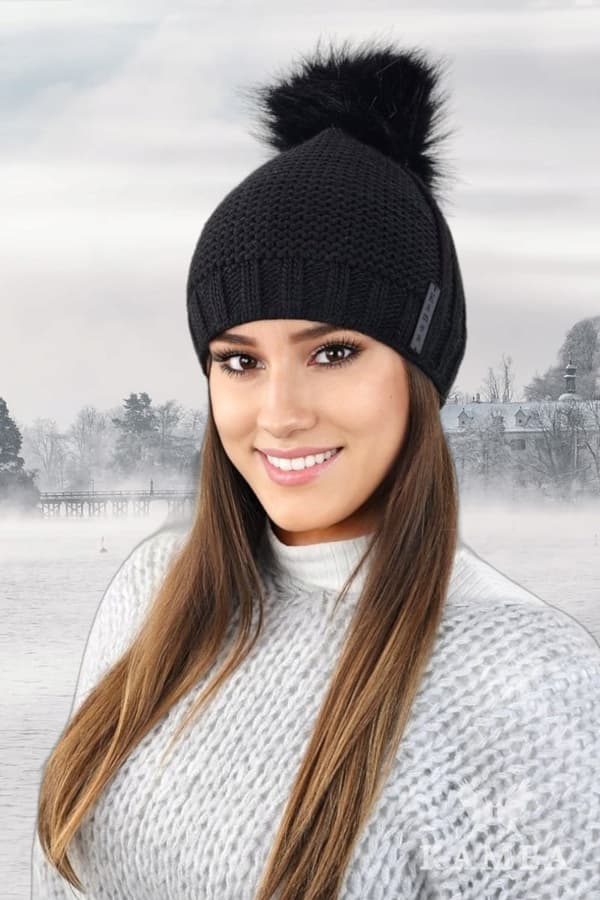 FIONA dame vinterfleecehue med pompon, sort