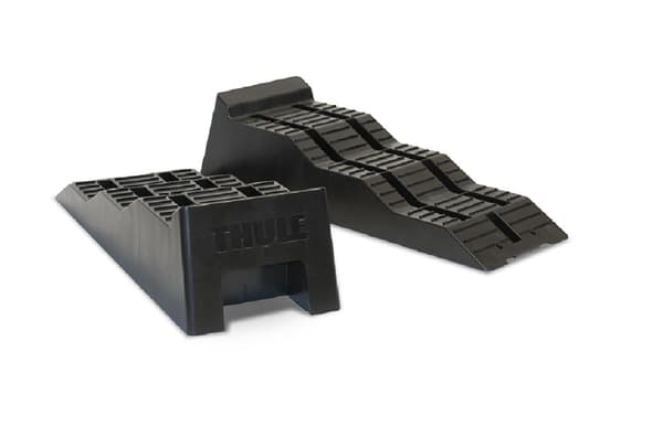 THULE TIEKIILAT TASOITUSALUSTAT 2 kpl + PUSSI