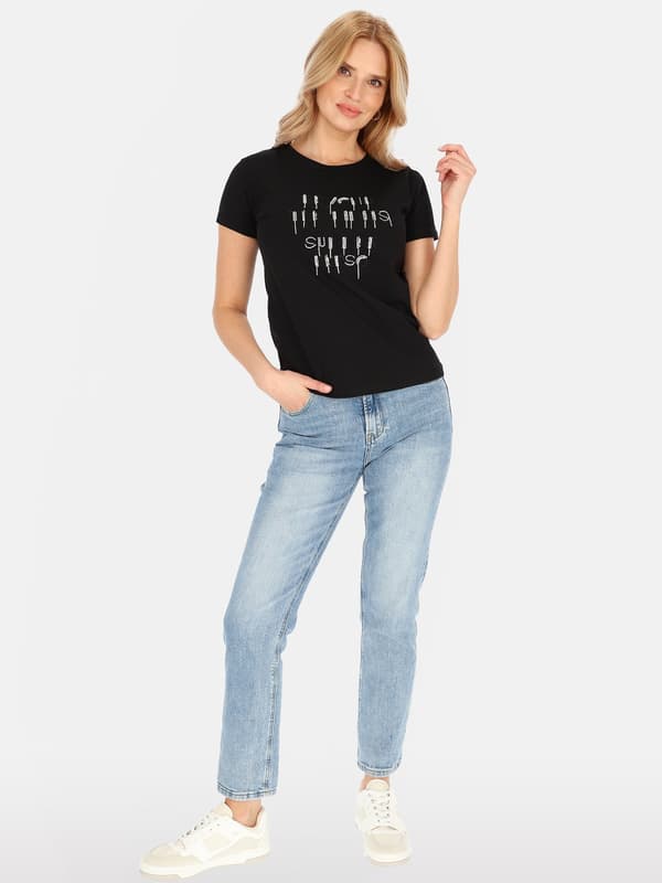 Dambomulls-T-shirt med applikationer