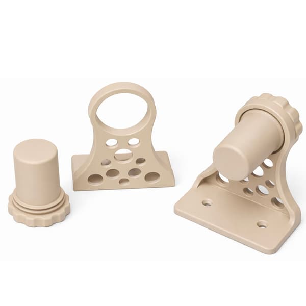Beige køkkenrulleholder under skabet