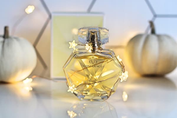 AVON Eve Confidence Eau de Parfum til kvinder 50 ml