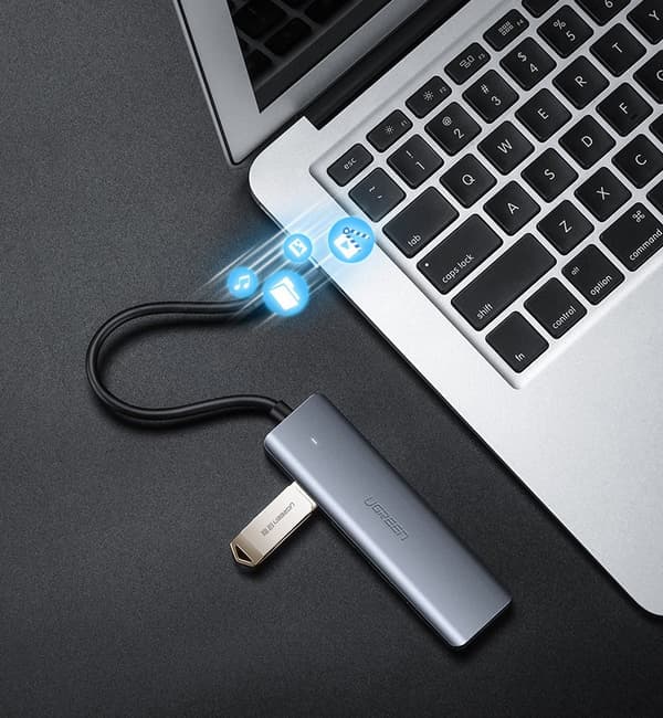 USB-C-keskitin - 4x USB 3.2 USB-C-virtaportilla, harmaa