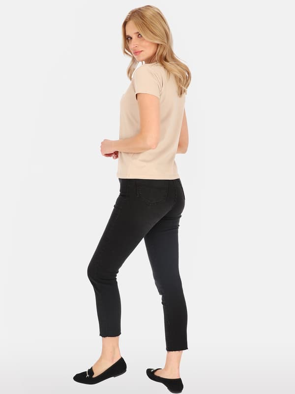 Dambomulls-T-shirt med applikationer