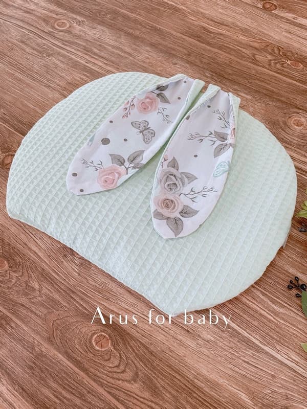 Dobbeltsidet vaffelpude BUNNY (mint + hvide roser)