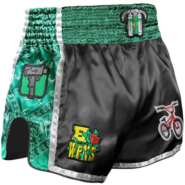 8 Weapons Muay Thai West Coast M -shortsit