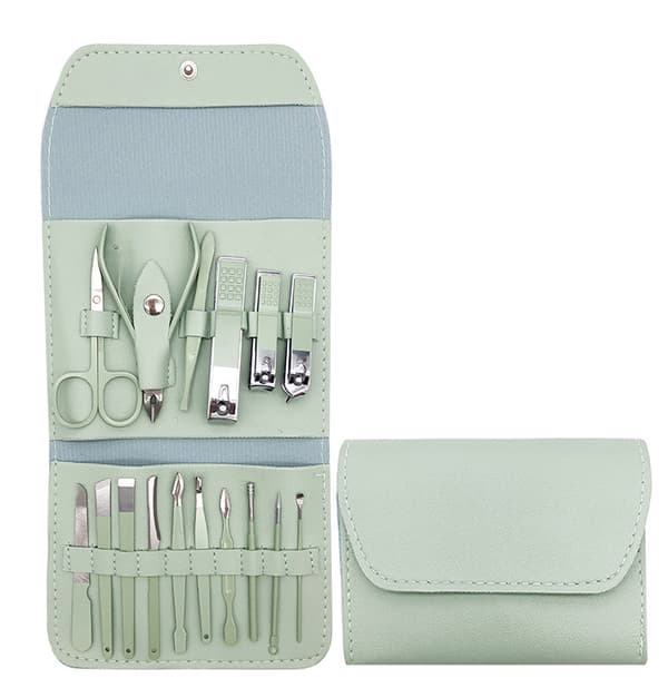 Manicuresæt, negleklipper, saks, etui