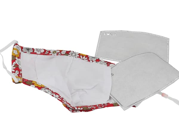Suojaava maski - punainen, kukat