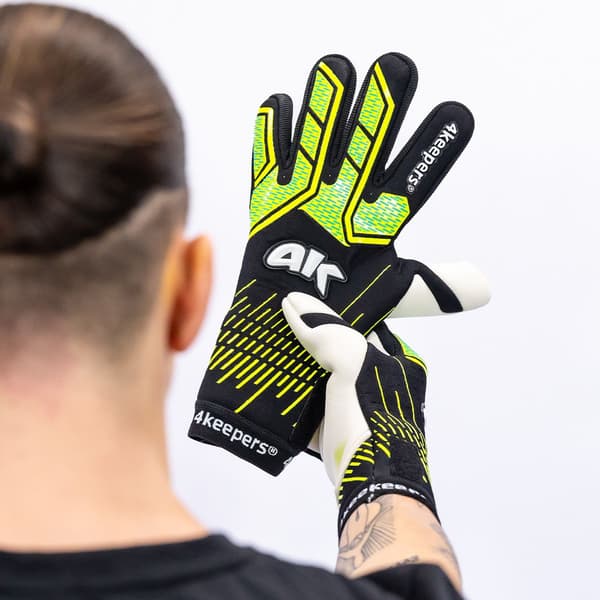 NEO volt NC junior | 4keepers NEO volt NC junior 7 målmandshandsker