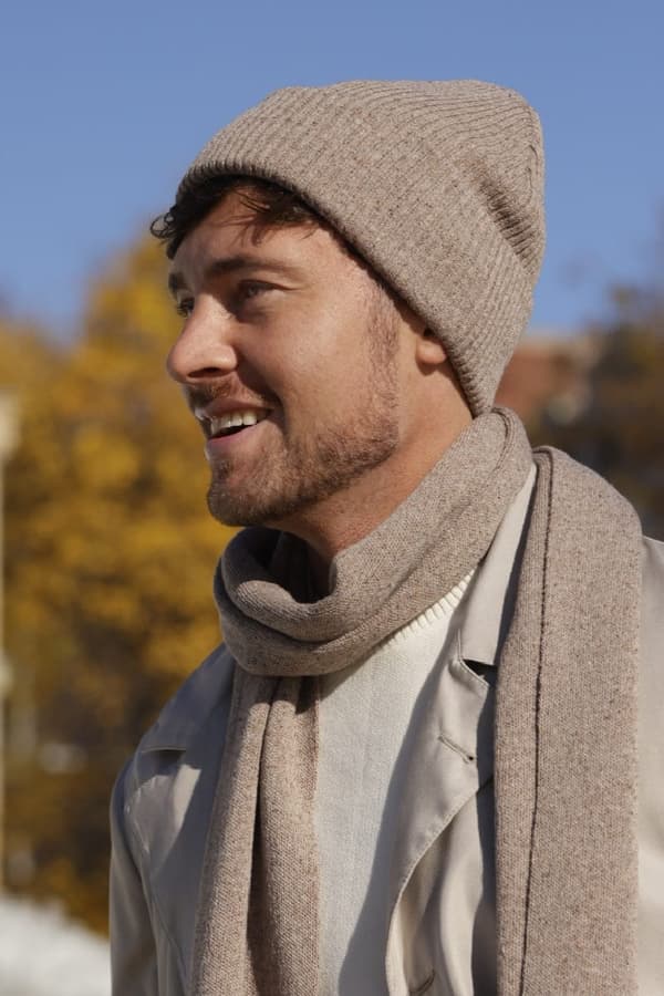 Ribbad mössa med mudd - Patrick, merinoull + siden, beige