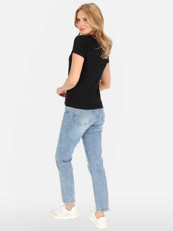 Dambomulls-T-shirt med applikationer