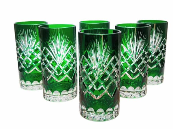 Smaragdkristallglas för vatten och drycker 320 ml Ananas