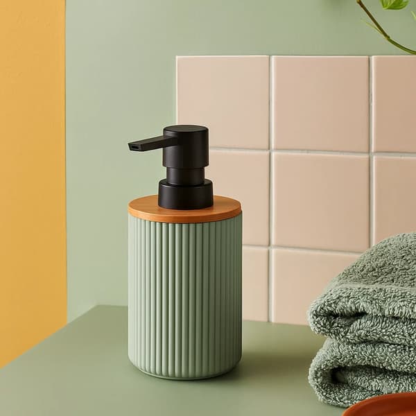 Randig mintgrön tvålpump