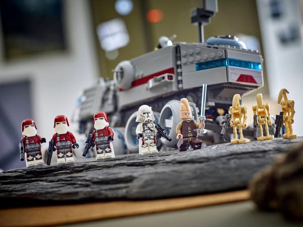 LEGO Star Wars Republic Tank Juggernaut 813-delars set (75413)