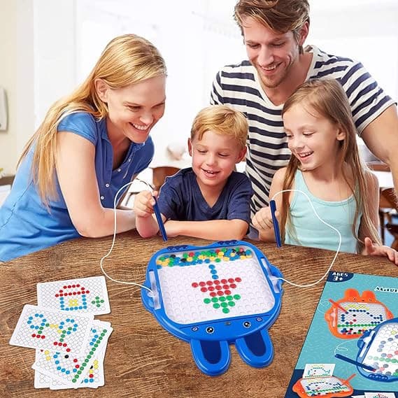 Magnetisk tavla med mosaikpärlor