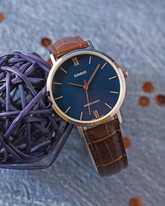 Damklocka CASIO LTP-VT01L-2B + LÅDA
