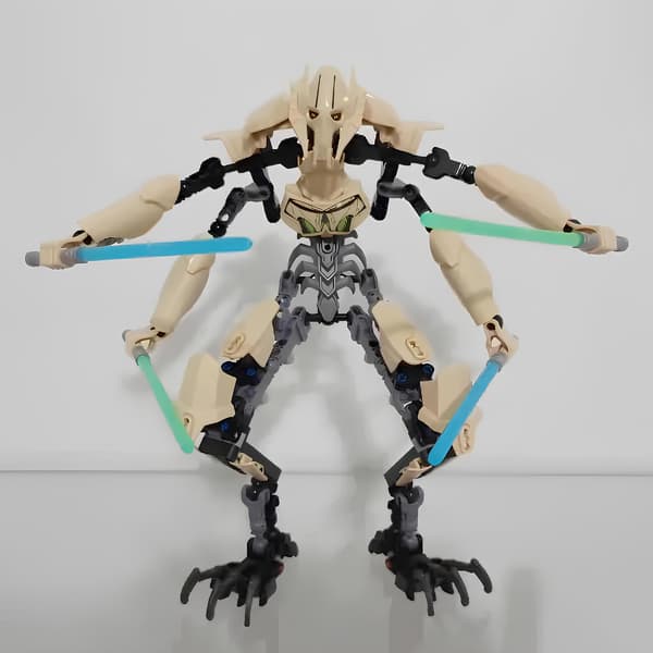 Rymdgeneral Cyborg samlarfigur 32 cm sci-fi-figur