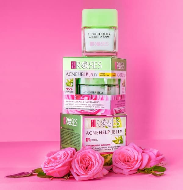 Aknevoidegeeli aloe veralla ja ruusulla 50 ml