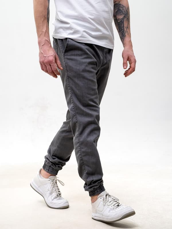 Grå herrjeans med dragsko, Good Luck-logotyp, M
