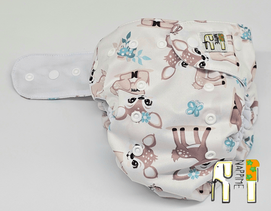 NappiMe lommebleer i microfleece med hjorteprint.