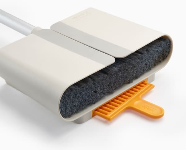 CleanTech kost med bøjle / Joseph Joseph