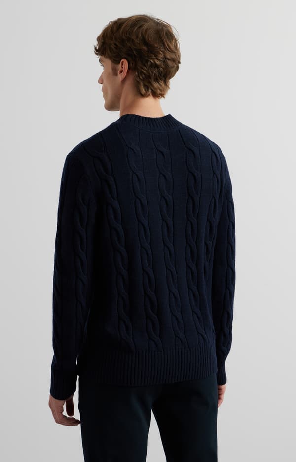Kabelstrikket sweater M