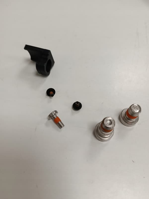 Shimano STEPS BM-E8020 integreret batteriholder, 250 mm kabel