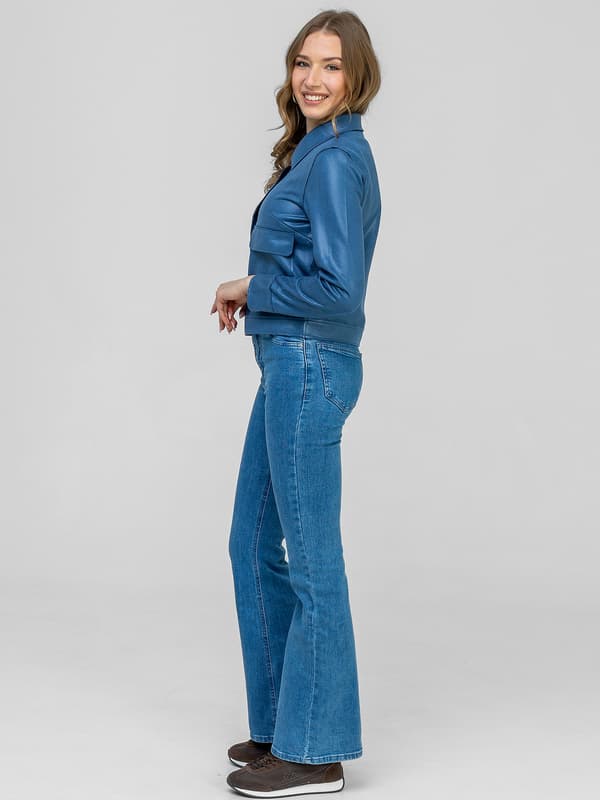 SNYGGT KORT DAMJACKA MED KRAGE