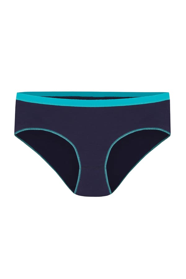 Nela pigetrusser 8 år gamle