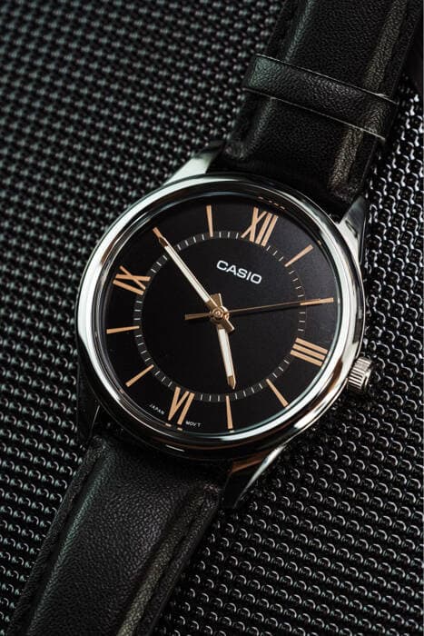 Herrklocka CASIO MTP-V005L-1B5 + LÅDA (zd225b)
