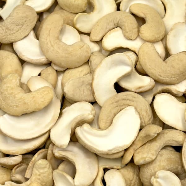 Halvade cashewnötter 500 g