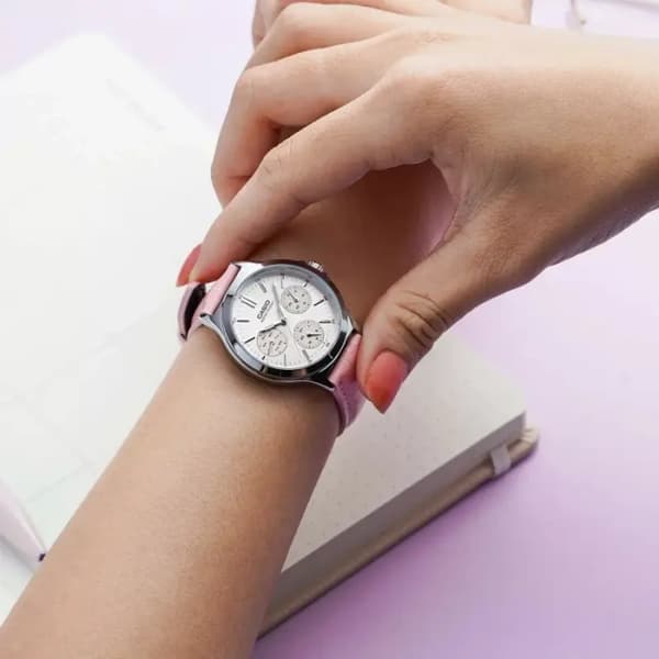 Damklocka CASIO LTP-V300L-4A (zd581b) + Låda