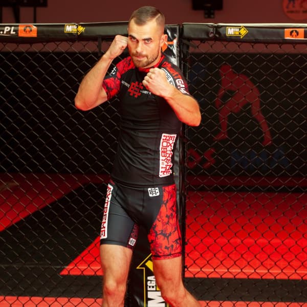 Extreme Hobby Athletic Röda Warrior Shorts M