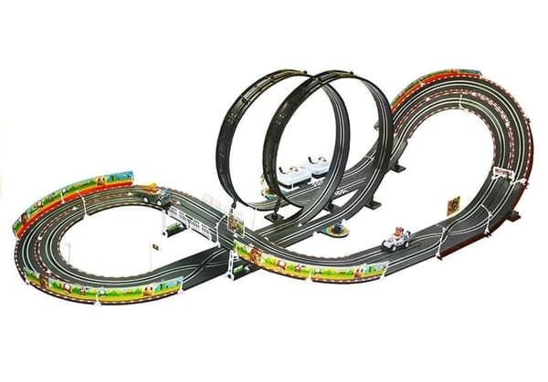 Autorata + 2 Mario RC -autoa 452 cm 20 km/h